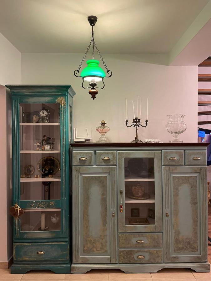 Apartament Yannis Apartment อัลบายูเลีย ภายนอก รูปภาพ
