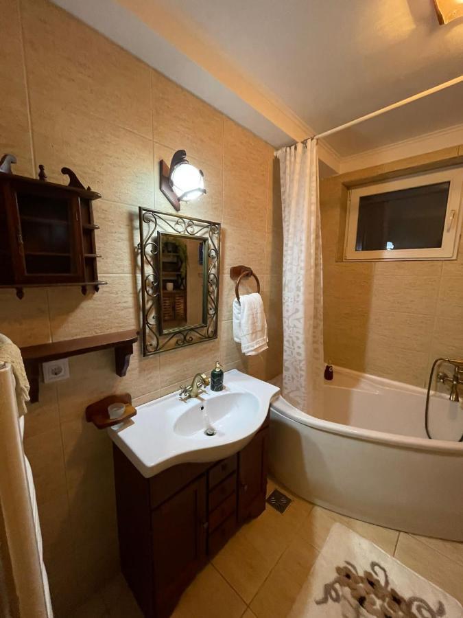 Apartament Yannis Apartment อัลบายูเลีย ภายนอก รูปภาพ