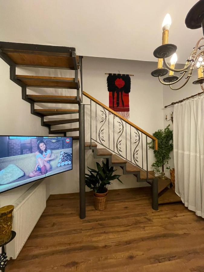 Apartament Yannis Apartment อัลบายูเลีย ภายนอก รูปภาพ