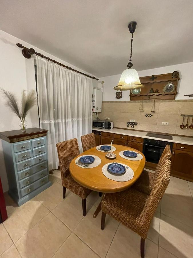 Apartament Yannis Apartment อัลบายูเลีย ภายนอก รูปภาพ