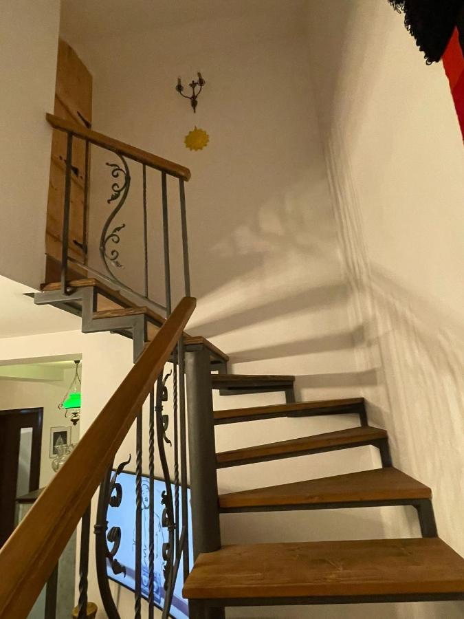 Apartament Yannis Apartment อัลบายูเลีย ภายนอก รูปภาพ